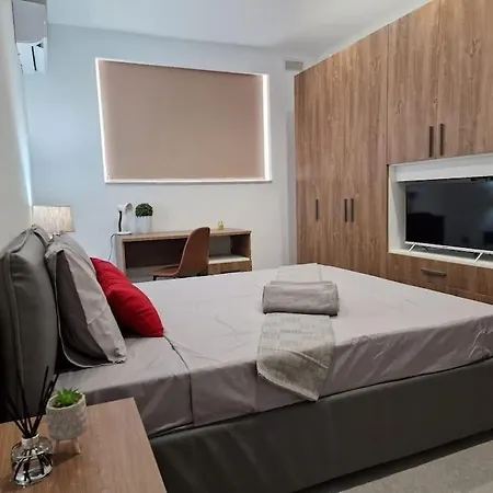 Luxury At Barbara Properties -brand New