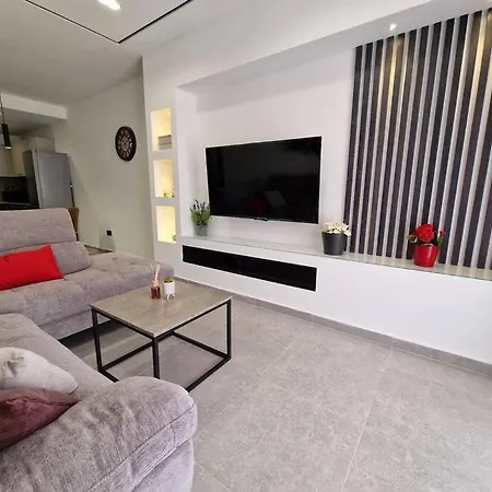아파트 Luxury At Barbara Properties -brand New