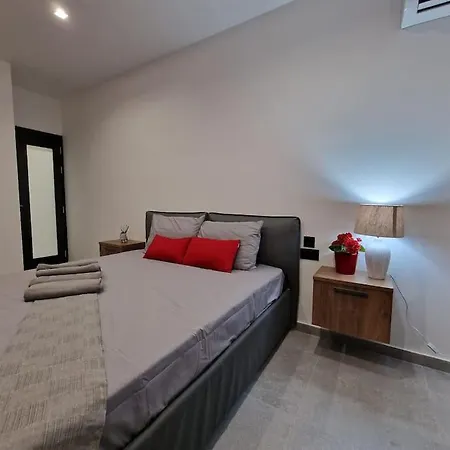 Luxury At Barbara Properties -brand New Apartament