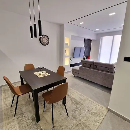 Luxury At Barbara Properties -brand New Lägenhet *